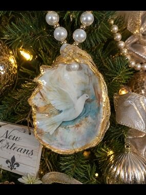 Handcrafted New Orleans Oyster Shell Ornament | White Dove | Gold Trim | Pearl